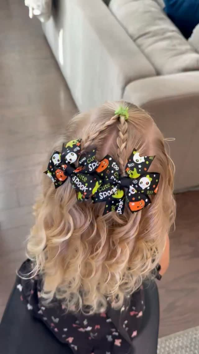 Halloween Bow Hairstyle, Day 2